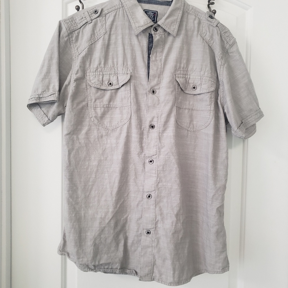 3/$20 Black Jack gray short sleeve butn do…